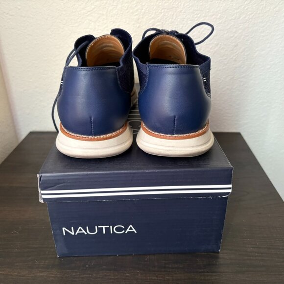 Nautica Men’s Casual Oxford - Picture 5 of 8